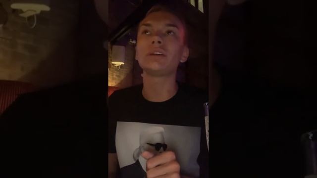 Дима Городецкий говорит тост в честь дня рождения своей мамы. @amendima InstaStories смотреть онлайн