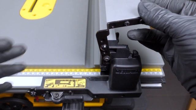 DeWALT - DWE7492 is the BEST Table Saw with 2000W of Power? - Unboxing and Short Presentation смотреть онлайн