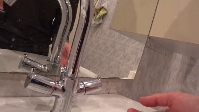 Как снять ручку с крана. смотреть онлайн