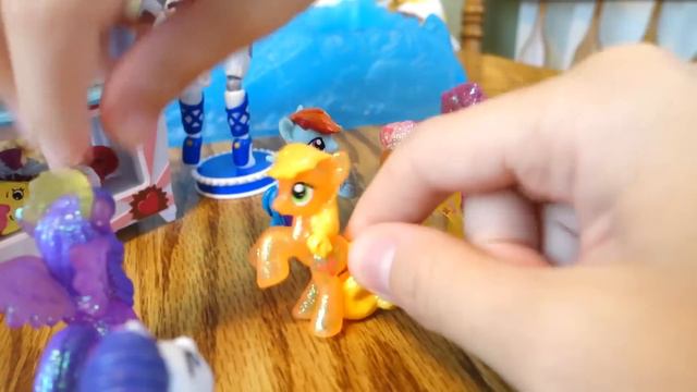 My Little Pony Beach Vacation Pool Party! Part 2 | Mommy Etc смотреть онлайн