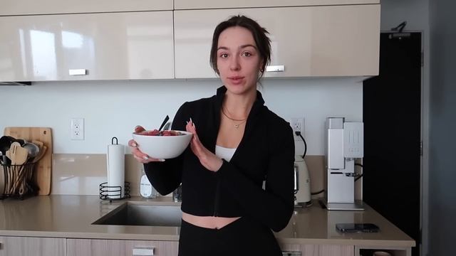 SOLO DIARIES | alone but not lonely, book shopping, solo date, working out & romanticizing life смотреть онлайн