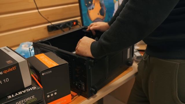 Белая сборка в Cougar Airface для игр в 2к разрешении!