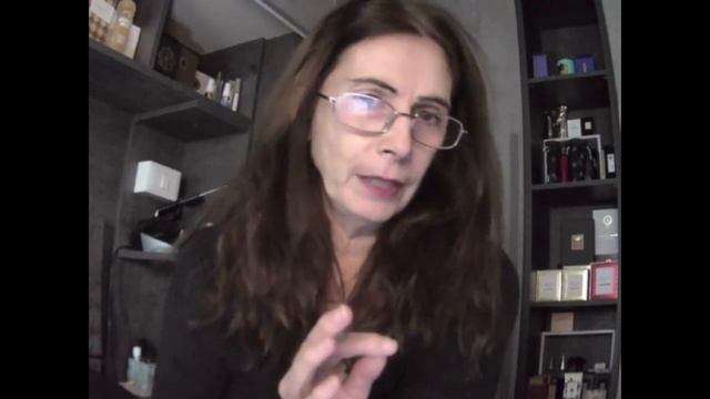 Profumi iperfemminili смотреть онлайн