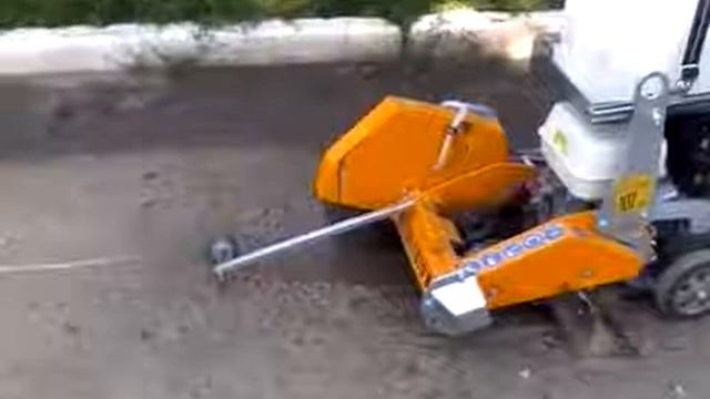 Бензиновый швонарезчик