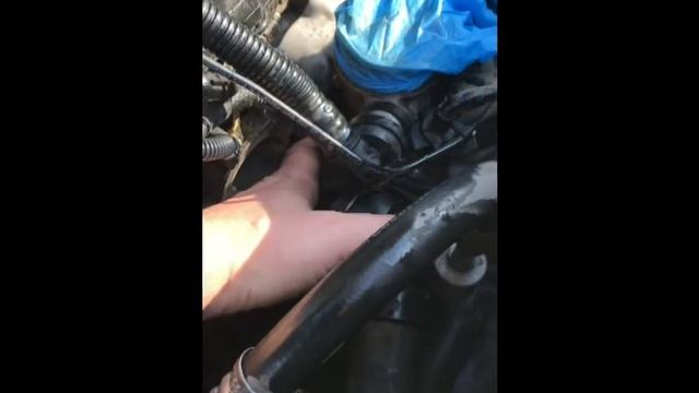 Replace a coolant leaking thermostat chevorlet cruze, trax, sonic and encore смотреть онлайн