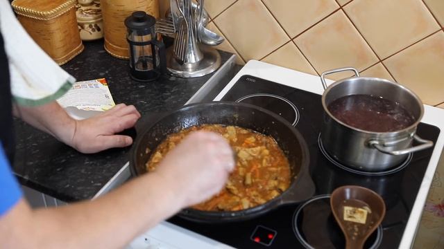 Рагу в казане (с фасолью) смотреть онлайн