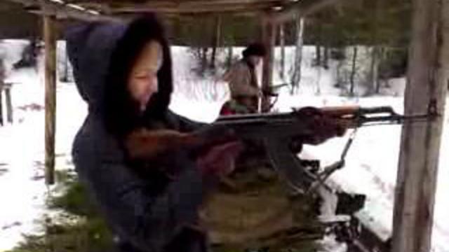 ИДИОТКА КАЖДАЯ ВТОРАЯ смотреть онлайн