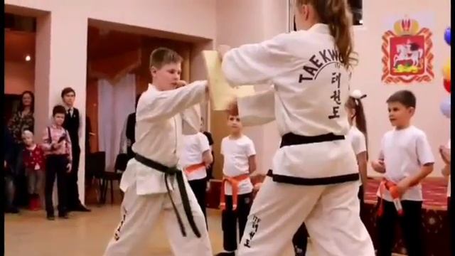 1-ый образовательный форум в г. Ивантеевке (2017) смотреть онлайн