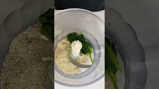 ПРЕСТУПЛЕНИЕ ПРЯТАТЬ ЭТОТ РЕЦЕПТ! Соленые сырники с зеленью #shorts смотреть онлайн