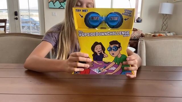 The Upside down Challenge Game!! смотреть онлайн