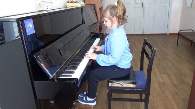 Лескина Валерия, В. Данкамб "Менуэт для труб", И. Иордан "Охота за бабочкой" смотреть онлайн