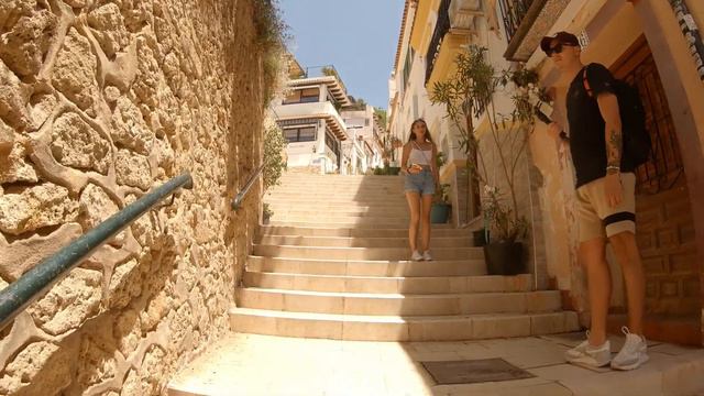 Alicante 4K Walking Tour | Old Town | Santa Barbara Castle | San Juan Beach смотреть онлайн