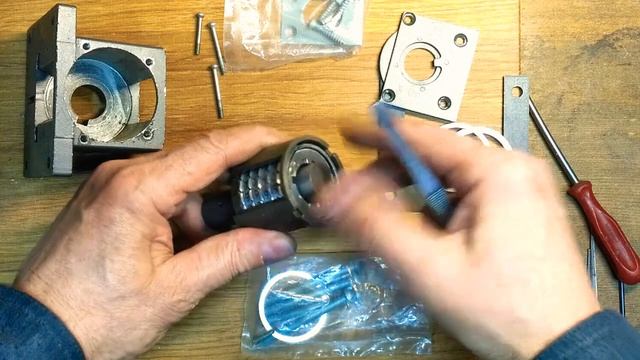 Урок 243. Кодовый замок "Мара". Сделано в СССР. смотреть онлайн