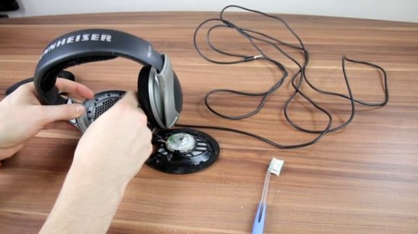 Simple mod Sennheiser HD555 make it a HD595 + Cleaning