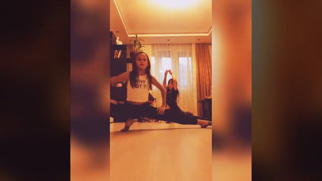 Что делать у подруги когда скучно??🎇🎇🎇 смотреть онлайн