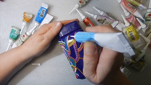 Декор банки из-под кофе. Самый простой рисунок точечной росписью. смотреть онлайн