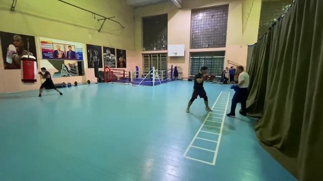 Чартаев Шахмир/Рукопашный бой/Восход/ Индивидуальные занятия по боксу смотреть онлайн