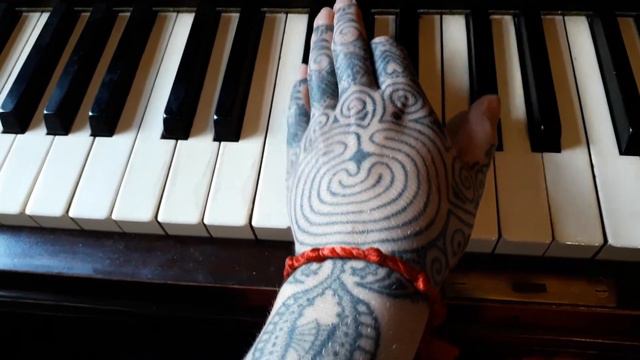 LEFT HAND DEMO "Double Helix" Lubalin EASY piano tutorial 3 chord THP arrangement (D, E, F#) cover смотреть онлайн