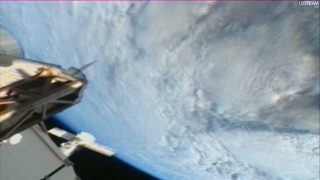 Земля с веб-камеры на МКС.Запись онлайн. смотреть онлайн
