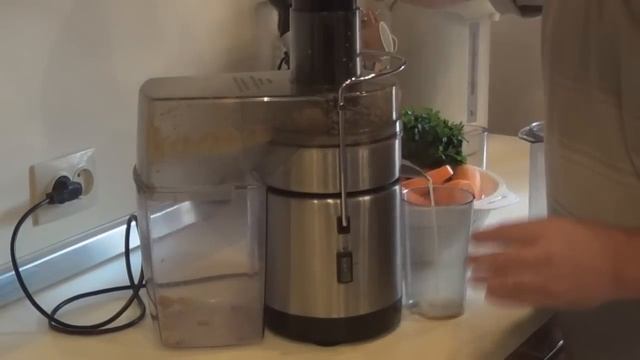 Мой соковыжиматель Juice Master Professional. смотреть онлайн
