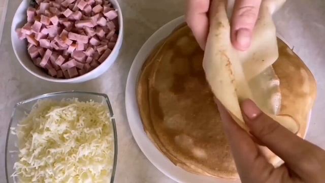 ВКУСНЫЕ БЛИНЧИКИ С ВЕТЧИНОЙ И СЫРОМ/ Простой и быстрый рецепт теста для блинов с начинкой смотреть онлайн