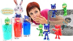 Маша Капуки Кануки и Джуди Хопс готовят МОРКОВНЫЙ САЛАТ для игрушек Герои в Масках — Видео рецепты