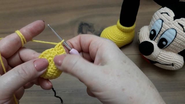 Mikie Mause 3. Bölüm Yüz şekillendirme,  Ayak Yapımı..