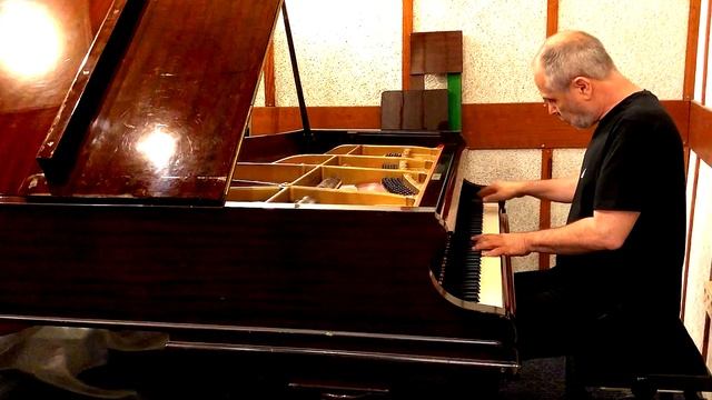 Альфре́д Шни́тке Вальс Haim Shapira (фортепиано) смотреть онлайн