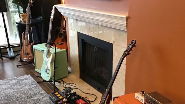 Little Drummer on Fender Squire Baritone, New Ibanez Gio Bass and Godin Icon смотреть онлайн