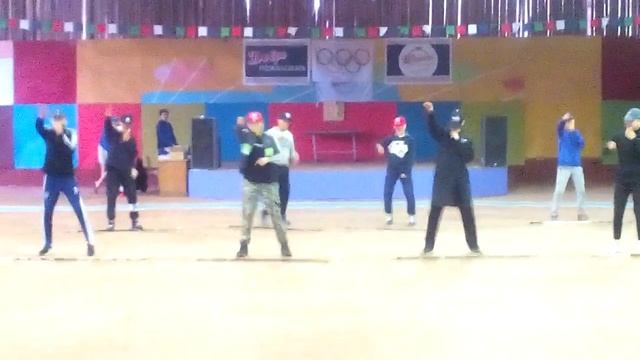 Танец Хардбасс смотреть онлайн