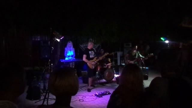 Группа Крови "Кино" - Башмак Великана (Коктебель 22.07.2019 - соло Глеба Мусихина) смотреть онлайн