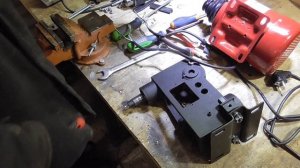 ЗУБР ЗСС-450 Устранение люфта пиноли