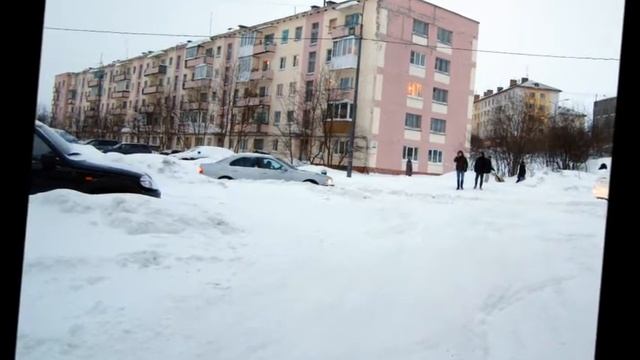 Январь, за окнами зима Снег серебриться белый-белый… смотреть онлайн