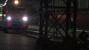 ЭП1М 738 с поездом №143 Кисловодск — Москва.