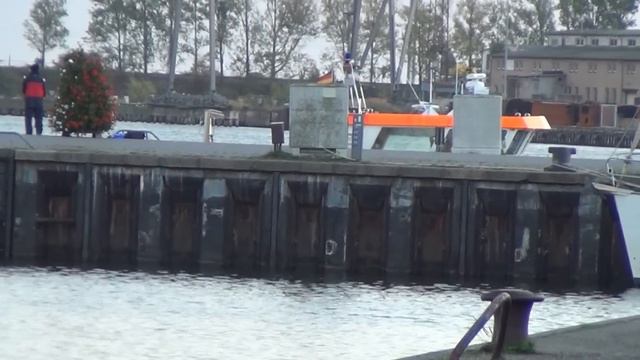 Hafen Stralsund, Angelreviere am Strelasund -- Sony HandyCam HDR - CX 160 E смотреть онлайн