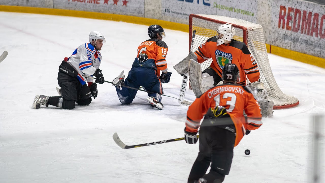 «Ермак» сыграл со сборной города смотреть онлайн
