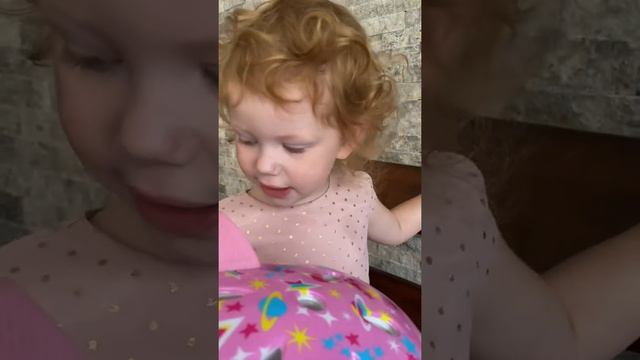Эля повторяет звуки. 3,5 года. Аутизм. смотреть онлайн