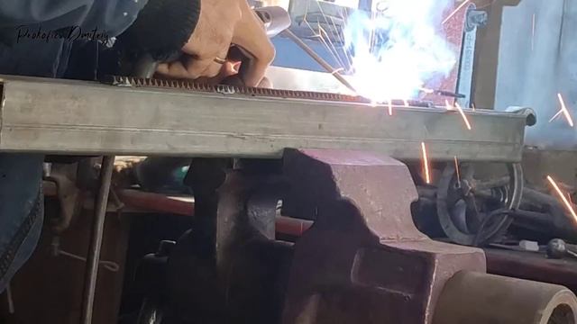 Сверлильный станок из двигателя от стиралки смотреть онлайн