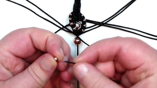 Beaded intertwining herringbone macrame bracelet смотреть онлайн