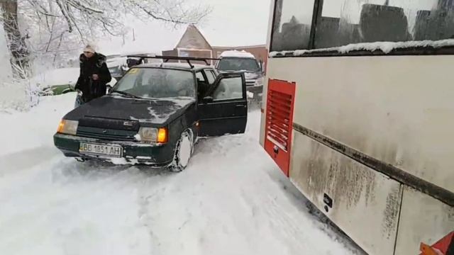 Ховер зимой. Вытаскиваем машины. Спалил сцепление смотреть онлайн