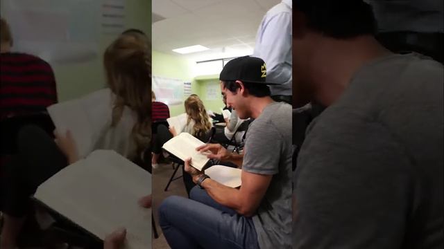 Почему лучше не играть в игры в классе! смотреть онлайн