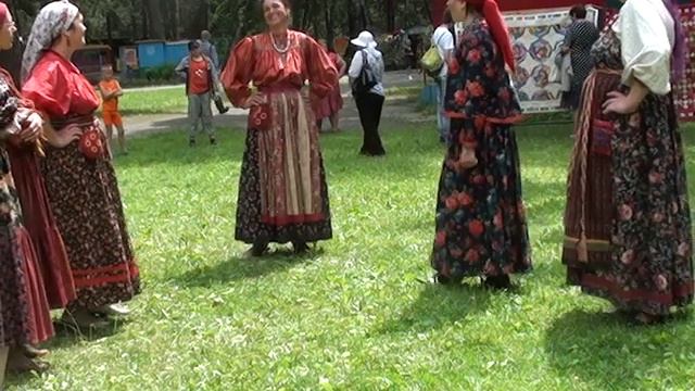 кумушки голубушки M2U00385