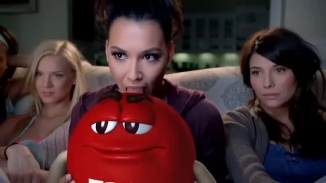 ..Романтичная реклама M&M's 2013