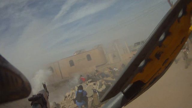 Airsoft GI - Bob vs Tim 3: Return of the Axeman Operation Battle Footage смотреть онлайн