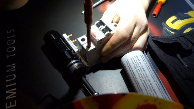 Динамометрическая отвёртка Torqueleader с установленным моментом 2,6 Nm смотреть онлайн