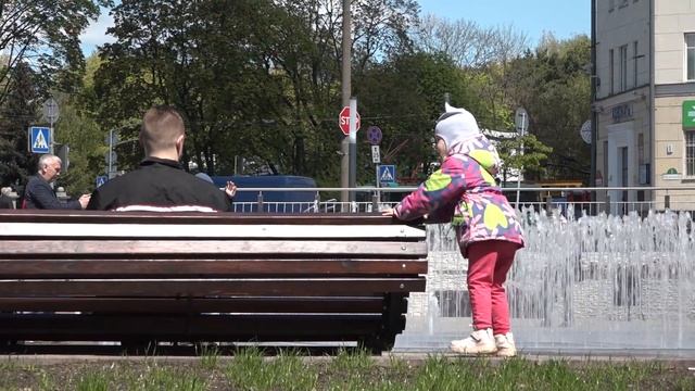 Новый фонтан на улице Пулихова открылся после реконструкции смотреть онлайн