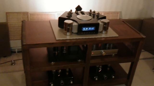 LOIT C D player really sing very well смотреть онлайн