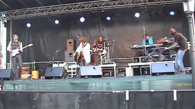 Days of discontent - Eric Bonafonte & Some Karma Shakers @ Arzúa 09 смотреть онлайн