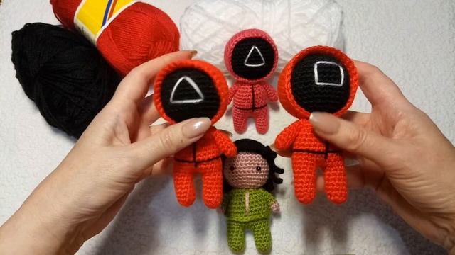 Игра в кальмара - персонажи вязаные крючком смотреть онлайн