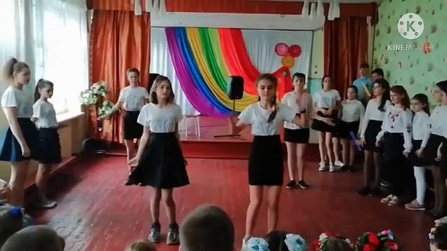 Весняной танец 5-8 класов. Песня "мамо йде весна" смотреть онлайн